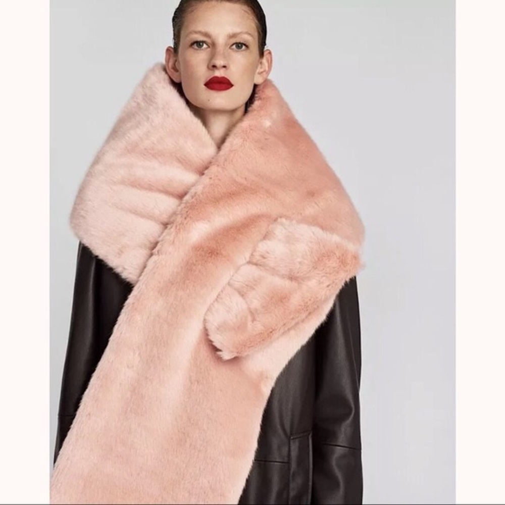 Zara reversible scarf (faux flurr)